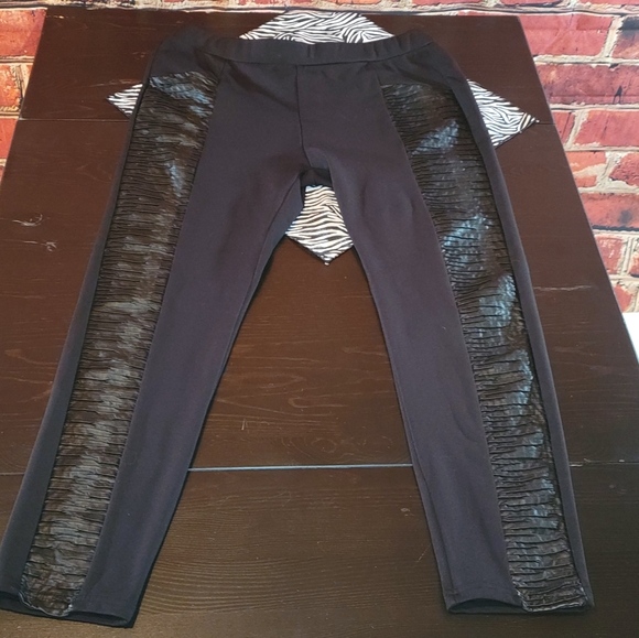 Fleece Lined Leggings with Faux Leather Accent - Picture 1 of 7